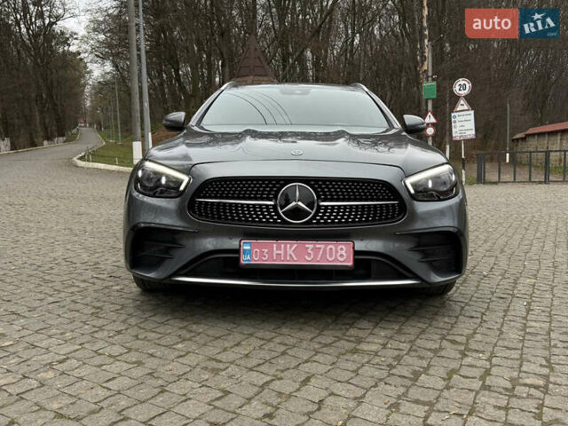 Сірий Мерседес Е-Клас, об'ємом двигуна 1.95 л та пробігом 22 тис. км за 41200 $, фото 1 на Automoto.ua