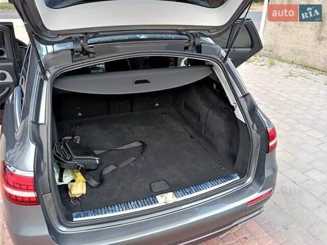 Серый Мерседес Е-Класс, объемом двигателя 1.95 л и пробегом 255 тыс. км за 28800 $, фото 3 на Automoto.ua