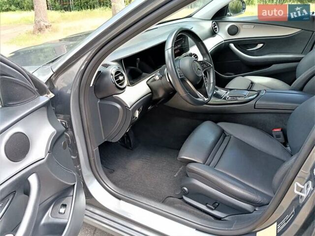 Серый Мерседес Е-Класс, объемом двигателя 1.95 л и пробегом 255 тыс. км за 28800 $, фото 80 на Automoto.ua