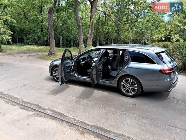 Серый Мерседес Е-Класс, объемом двигателя 1.95 л и пробегом 255 тыс. км за 28800 $, фото 56 на Automoto.ua