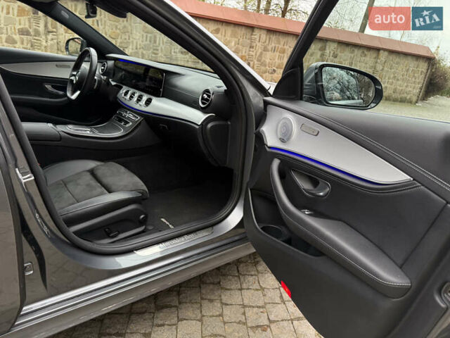 Сірий Мерседес Е-Клас, об'ємом двигуна 1.95 л та пробігом 22 тис. км за 41200 $, фото 33 на Automoto.ua