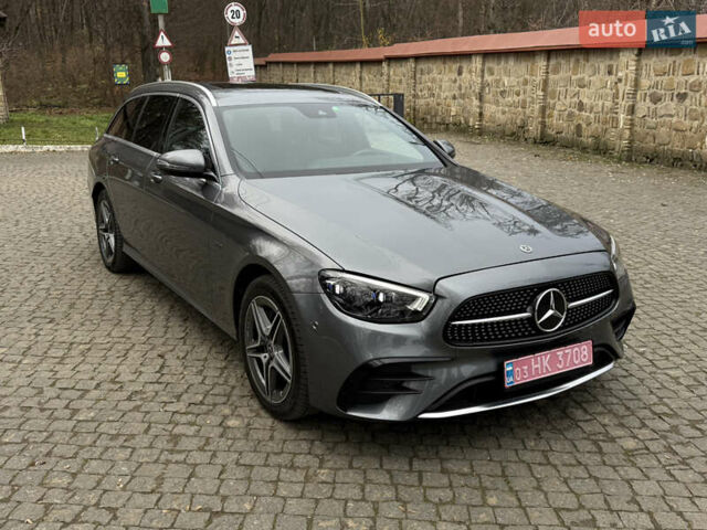 Сірий Мерседес Е-Клас, об'ємом двигуна 1.95 л та пробігом 22 тис. км за 41200 $, фото 12 на Automoto.ua