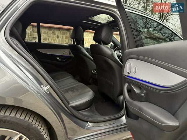 Сірий Мерседес Е-Клас, об'ємом двигуна 1.95 л та пробігом 22 тис. км за 41200 $, фото 31 на Automoto.ua