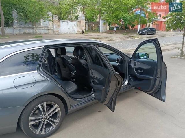 Серый Мерседес Е-Класс, объемом двигателя 1.95 л и пробегом 255 тыс. км за 28800 $, фото 59 на Automoto.ua