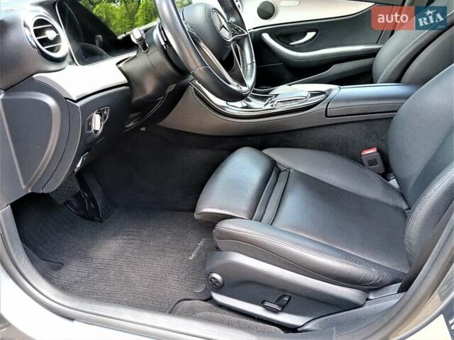 Серый Мерседес Е-Класс, объемом двигателя 1.95 л и пробегом 255 тыс. км за 28800 $, фото 81 на Automoto.ua