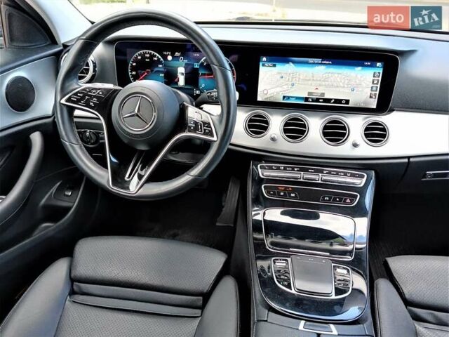Серый Мерседес Е-Класс, объемом двигателя 1.95 л и пробегом 255 тыс. км за 28800 $, фото 8 на Automoto.ua
