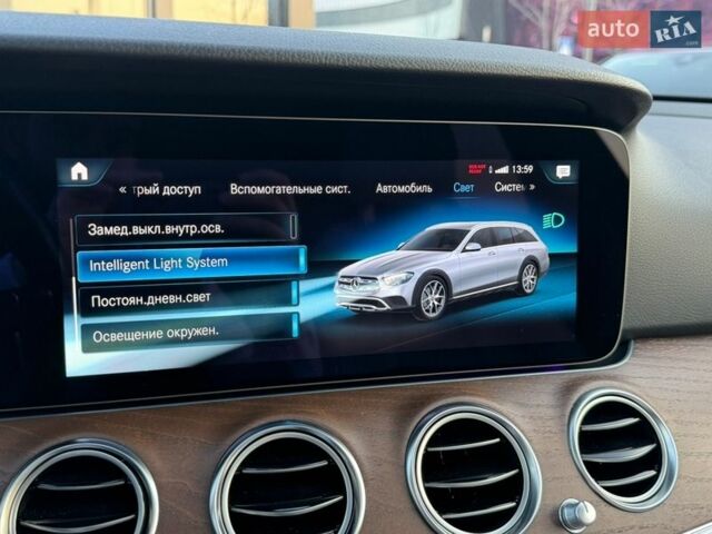 Серый Мерседес Е-Класс, объемом двигателя 3 л и пробегом 132 тыс. км за 49000 $, фото 52 на Automoto.ua