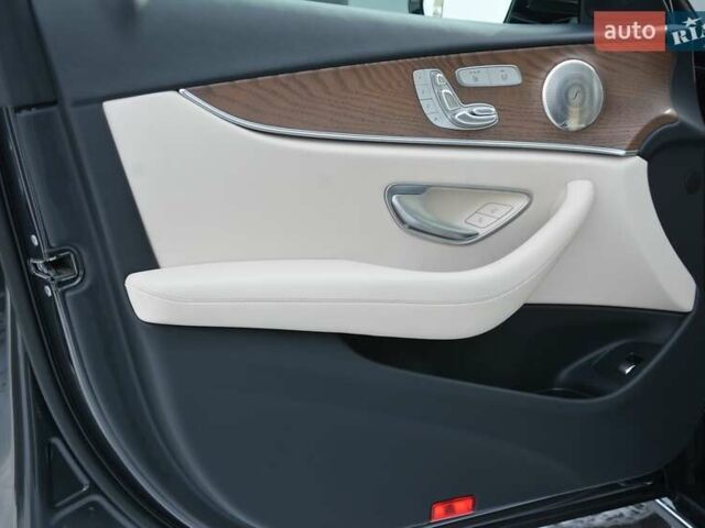 Сірий Мерседес Е-Клас, об'ємом двигуна 3 л та пробігом 132 тис. км за 52000 $, фото 23 на Automoto.ua