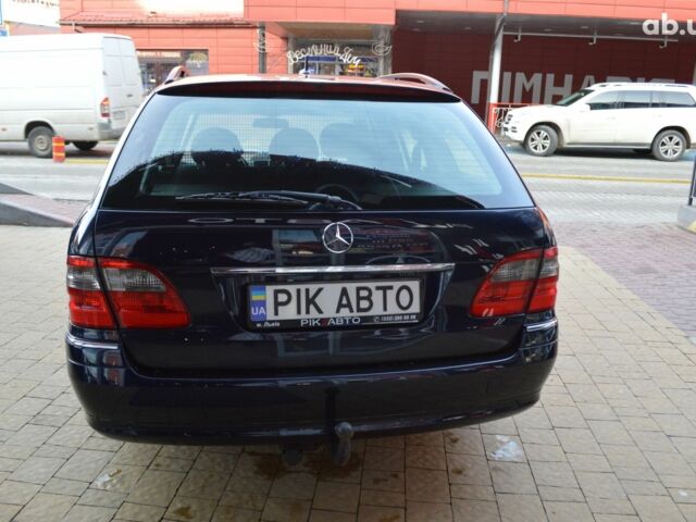 Синий Мерседес Е-Класс, объемом двигателя 0 л и пробегом 300 тыс. км за 9300 $, фото 1 на Automoto.ua