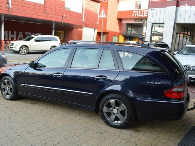 Синий Мерседес Е-Класс, объемом двигателя 0 л и пробегом 300 тыс. км за 9300 $, фото 3 на Automoto.ua