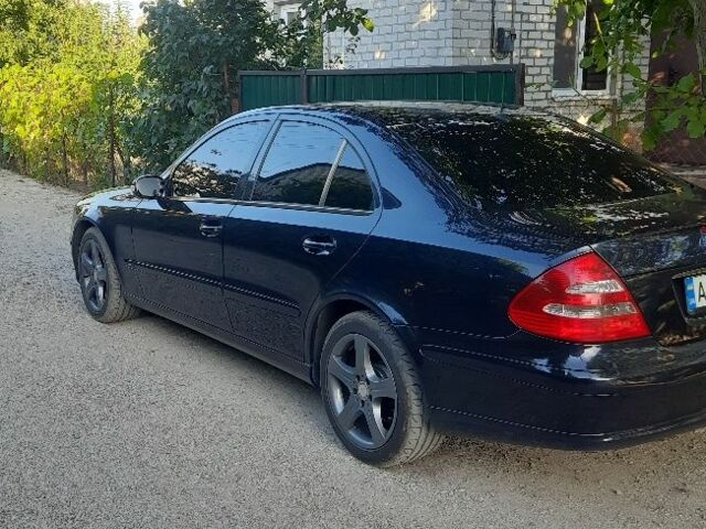 Синій Мерседес Е-Клас, об'ємом двигуна 2.1 л та пробігом 3 тис. км за 6700 $, фото 1 на Automoto.ua