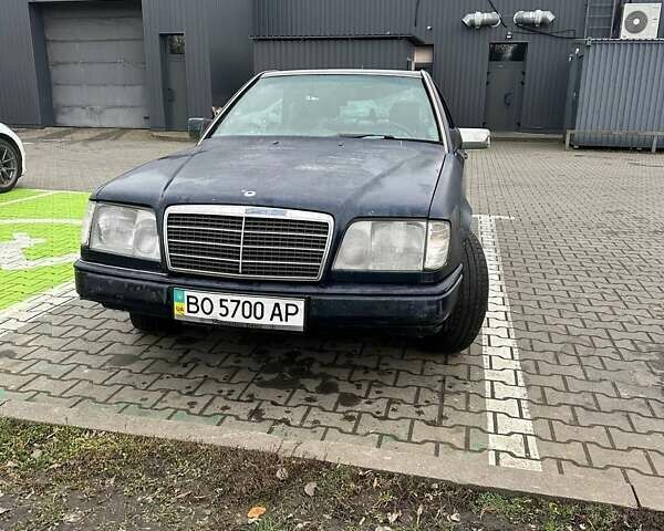 Синий Мерседес Е-Класс, объемом двигателя 2 л и пробегом 270 тыс. км за 2500 $, фото 7 на Automoto.ua