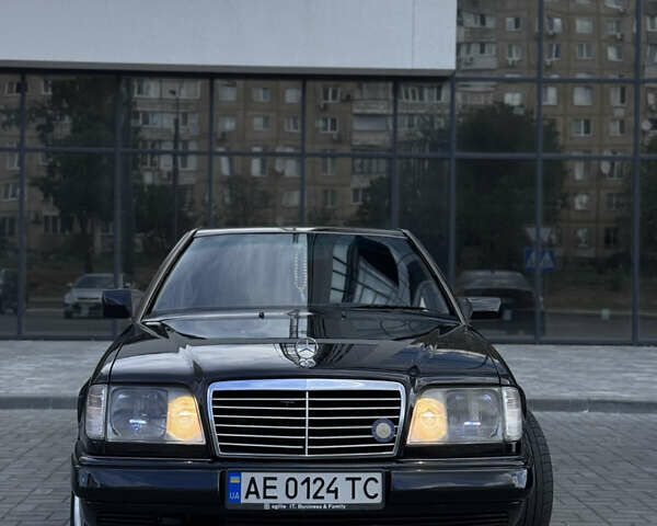 Синий Мерседес Е-Класс, объемом двигателя 2 л и пробегом 395 тыс. км за 6900 $, фото 1 на Automoto.ua