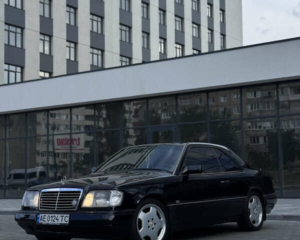 Синий Мерседес Е-Класс, объемом двигателя 2 л и пробегом 395 тыс. км за 6900 $, фото 2 на Automoto.ua