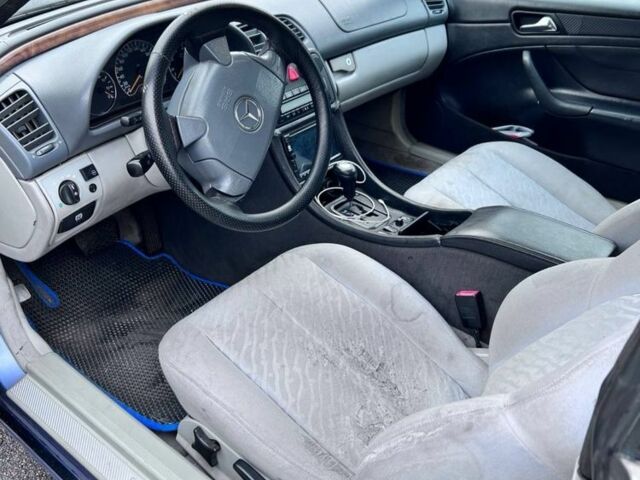 Синій Мерседес Е-Клас, об'ємом двигуна 3.2 л та пробігом 300 тис. км за 4200 $, фото 5 на Automoto.ua