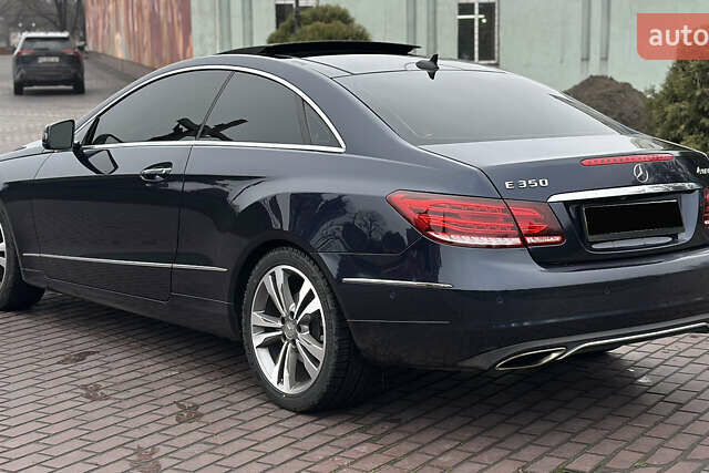Синий Мерседес Е-Класс, объемом двигателя 3.5 л и пробегом 138 тыс. км за 18800 $, фото 17 на Automoto.ua
