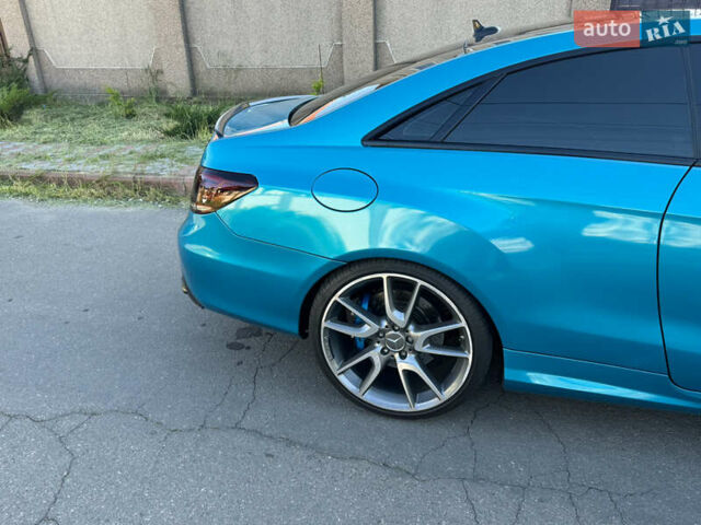 Синій Мерседес Е-Клас, об'ємом двигуна 3 л та пробігом 99 тис. км за 22400 $, фото 5 на Automoto.ua
