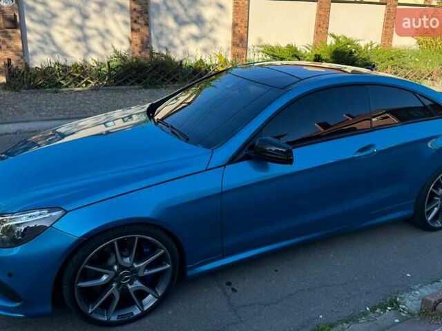 Синій Мерседес Е-Клас, об'ємом двигуна 3 л та пробігом 99 тис. км за 22400 $, фото 1 на Automoto.ua