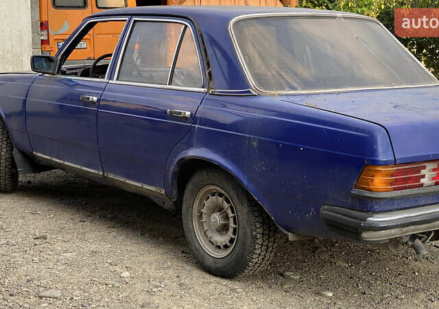 Мерседес Е-Класс 1978 в Тячеве на Automoto.ua Синий Мерседес Е-Класс, объемом двигателя 3 л и пробегом 311 тыс. км за 1500 $, фото 1 на Automoto.ua
