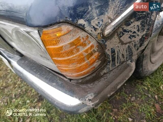 Синий Мерседес Е-Класс, объемом двигателя 2.4 л и пробегом 400 тыс. км за 700 $, фото 10 на Automoto.ua