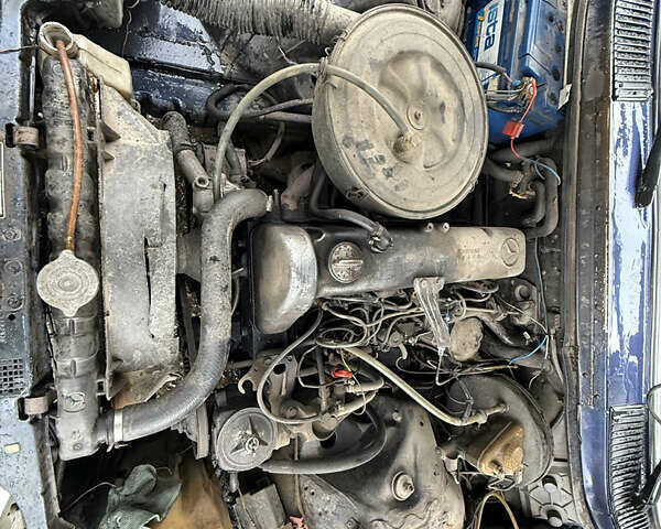 Мерседес Е-Класс 1982 в Кропивницком (Кировограде) на Automoto.ua Синий Мерседес Е-Класс, объемом двигателя 3 л и пробегом 287 тыс. км за 1500 $, фото 7 на Automoto.ua