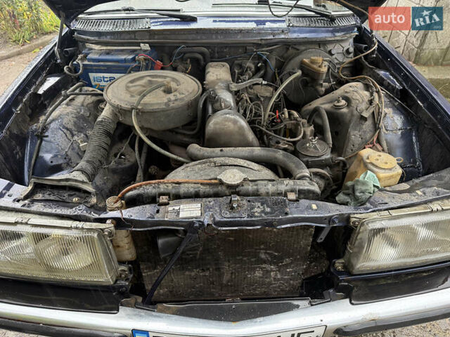 Мерседес Е-Класс 1982 в Кропивницком (Кировограде) на Automoto.ua Синий Мерседес Е-Класс, объемом двигателя 3 л и пробегом 287 тыс. км за 1500 $, фото 9 на Automoto.ua