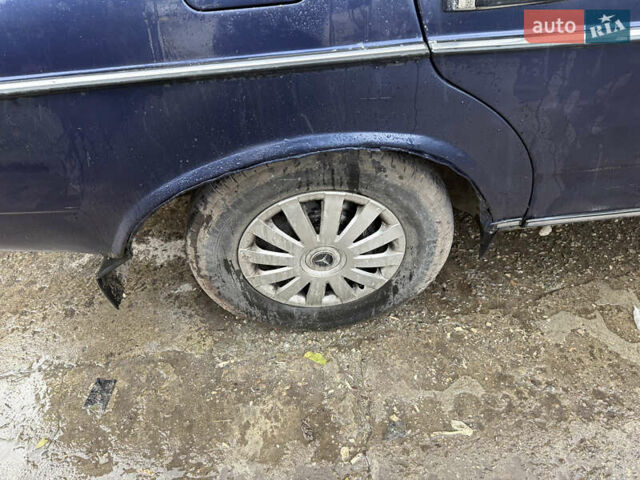 Мерседес Е-Класс 1982 в Кропивницком (Кировограде) на Automoto.ua Синий Мерседес Е-Класс, объемом двигателя 3 л и пробегом 287 тыс. км за 1500 $, фото 4 на Automoto.ua