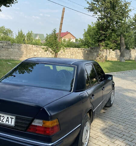 Синий Мерседес Е-Класс, объемом двигателя 2.3 л и пробегом 459 тыс. км за 1800 $, фото 14 на Automoto.ua