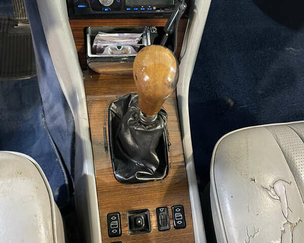 Синий Мерседес Е-Класс, объемом двигателя 2.5 л и пробегом 100 тыс. км за 1100 $, фото 8 на Automoto.ua