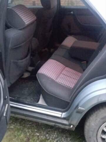 Синий Мерседес Е-Класс, объемом двигателя 2.55 л и пробегом 255 тыс. км за 2500 $, фото 10 на Automoto.ua