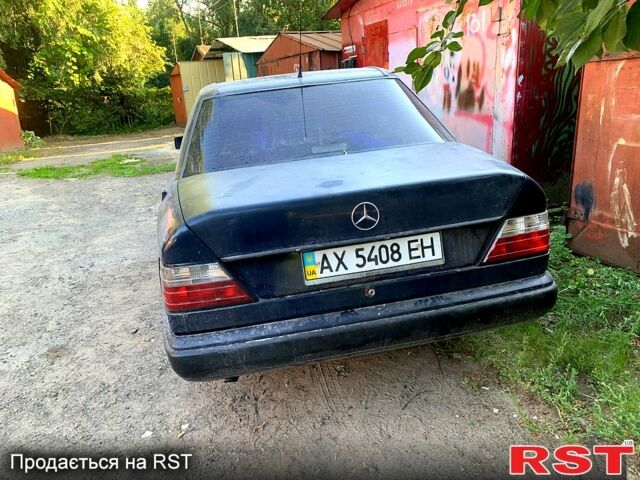 Синій Мерседес Е-Клас, об'ємом двигуна 3 л та пробігом 0 тис. км за 1300 $, фото 1 на Automoto.ua