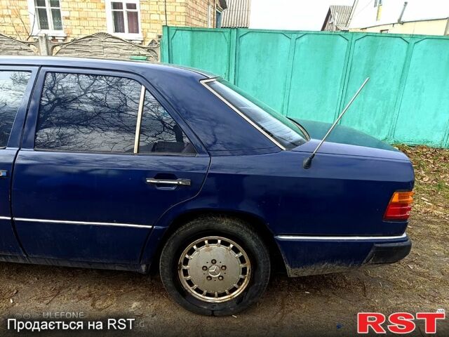 Синий Мерседес Е-Класс, объемом двигателя 23 л и пробегом 0 тыс. км за 1400 $, фото 1 на Automoto.ua