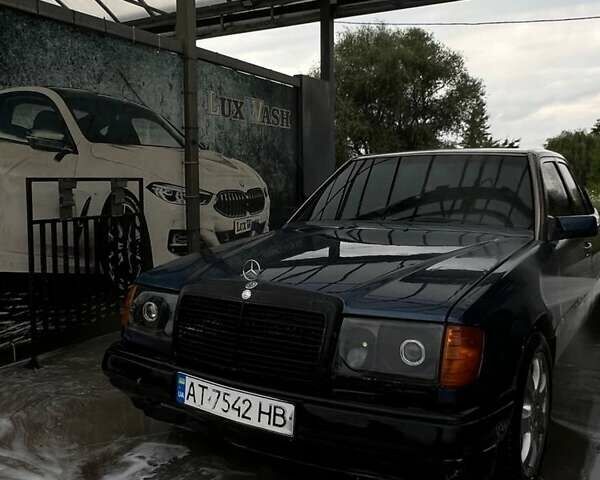 Синій Мерседес Е-Клас, об'ємом двигуна 2.3 л та пробігом 400 тис. км за 1300 $, фото 5 на Automoto.ua