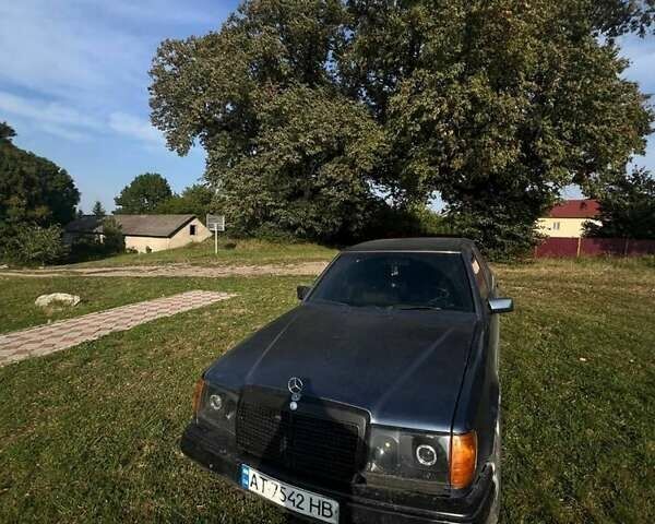 Синій Мерседес Е-Клас, об'ємом двигуна 2.3 л та пробігом 400 тис. км за 1300 $, фото 3 на Automoto.ua