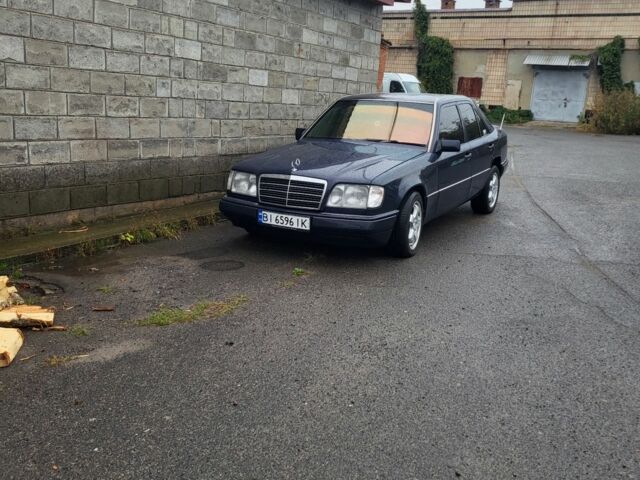 Синій Мерседес Е-Клас, об'ємом двигуна 2.8 л та пробігом 420 тис. км за 3000 $, фото 3 на Automoto.ua