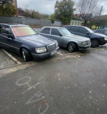 Синий Мерседес Е-Класс, объемом двигателя 2.8 л и пробегом 400 тыс. км за 2800 $, фото 6 на Automoto.ua