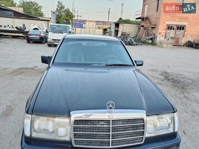 Синий Мерседес Е-Класс, объемом двигателя 2.5 л и пробегом 614 тыс. км за 2700 $, фото 7 на Automoto.ua