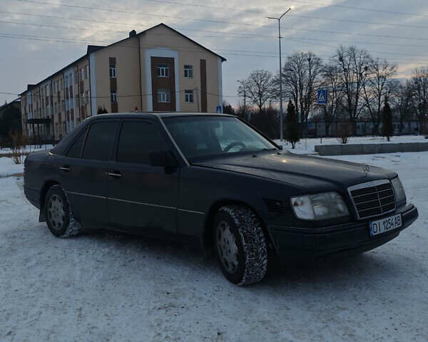 Синій Мерседес Е-Клас, об'ємом двигуна 2.2 л та пробігом 304 тис. км за 2600 $, фото 1 на Automoto.ua