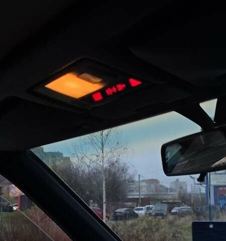 Синий Мерседес Е-Класс, объемом двигателя 2 л и пробегом 324 тыс. км за 2777 $, фото 37 на Automoto.ua