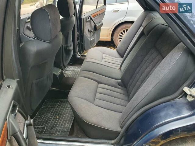 Мерседес Е-Класс 1995 в Кривом Роге на Automoto.ua Синий Мерседес Е-Класс, объемом двигателя 2 л и пробегом 295 тыс. км за 2600 $, фото 11 на Automoto.ua