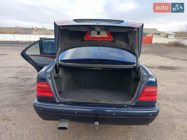 Синій Мерседес Е-Клас, об'ємом двигуна 2.2 л та пробігом 450 тис. км за 2700 $, фото 19 на Automoto.ua