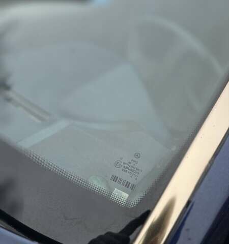 Синий Мерседес Е-Класс, объемом двигателя 2 л и пробегом 324 тыс. км за 2777 $, фото 10 на Automoto.ua