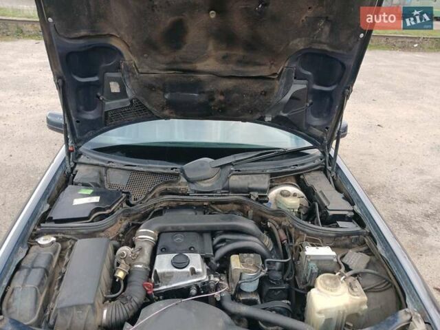 Синій Мерседес Е-Клас, об'ємом двигуна 2.2 л та пробігом 450 тис. км за 2700 $, фото 16 на Automoto.ua