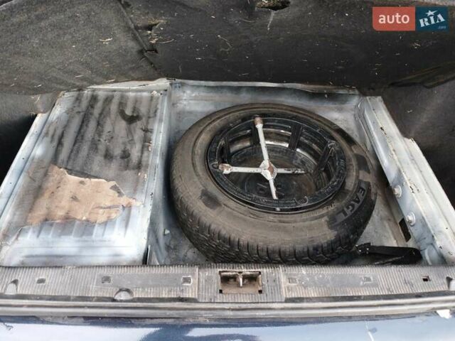 Синій Мерседес Е-Клас, об'ємом двигуна 2.2 л та пробігом 450 тис. км за 2700 $, фото 20 на Automoto.ua