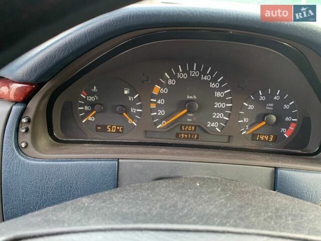 Синій Мерседес Е-Клас, об'ємом двигуна 2.3 л та пробігом 195 тис. км за 7800 $, фото 9 на Automoto.ua