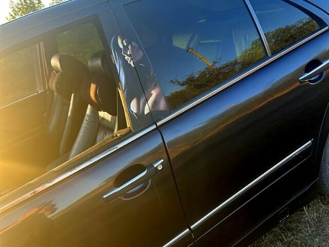 Синій Мерседес Е-Клас, об'ємом двигуна 3.2 л та пробігом 333 тис. км за 4300 $, фото 10 на Automoto.ua