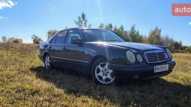 Синий Мерседес Е-Класс, объемом двигателя 2 л и пробегом 520 тыс. км за 3100 $, фото 3 на Automoto.ua