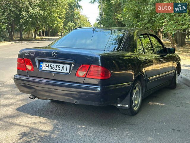 Синій Мерседес Е-Клас, об'ємом двигуна 2.8 л та пробігом 250 тис. км за 2500 $, фото 6 на Automoto.ua