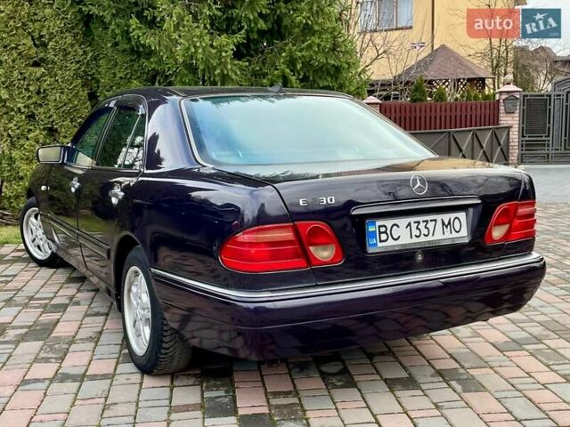 Синий Мерседес Е-Класс, объемом двигателя 2.3 л и пробегом 350 тыс. км за 2450 $, фото 30 на Automoto.ua