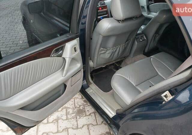 Синий Мерседес Е-Класс, объемом двигателя 2.8 л и пробегом 384 тыс. км за 1995 $, фото 4 на Automoto.ua